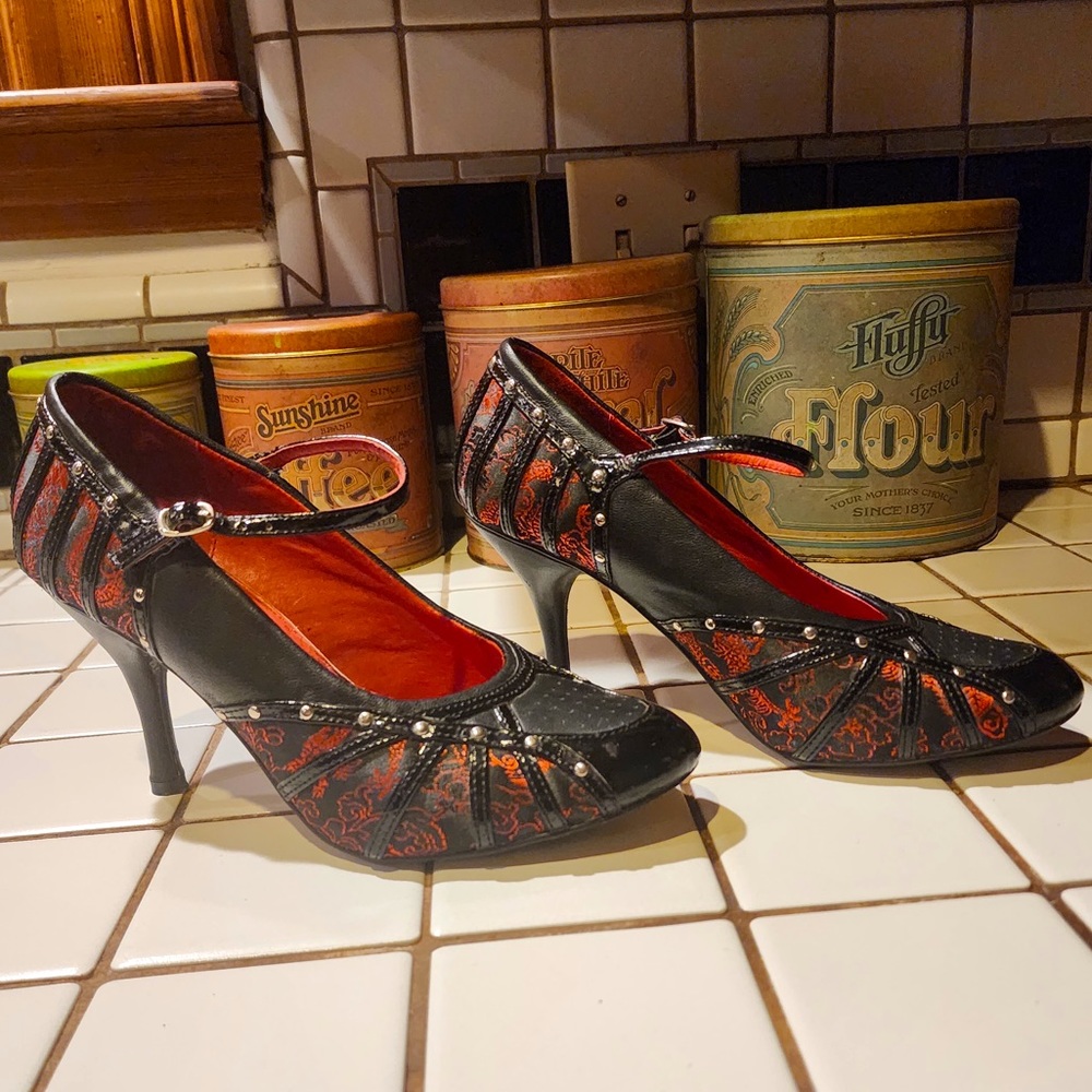 Gorgeous Denty by Shane & Shawn Heels 8